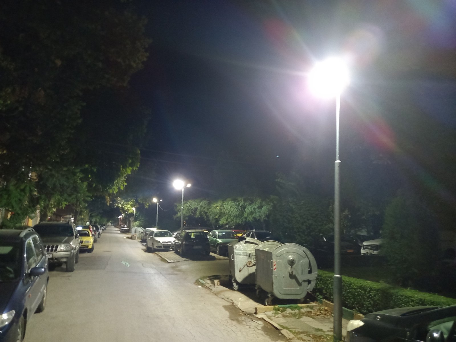 Съдийският квартал грейна с ново осветление