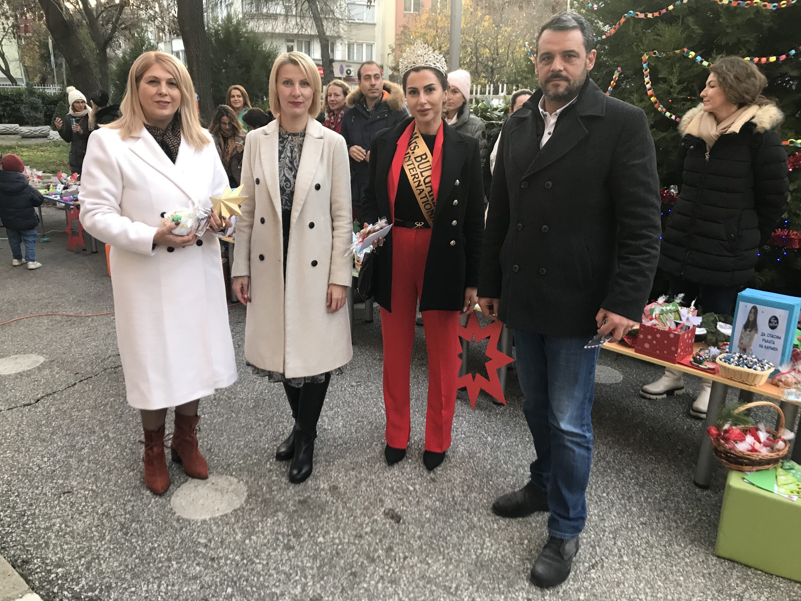 Кметът на район „Централен“ откри благотворителен базар в ДГ „Малкият принц“