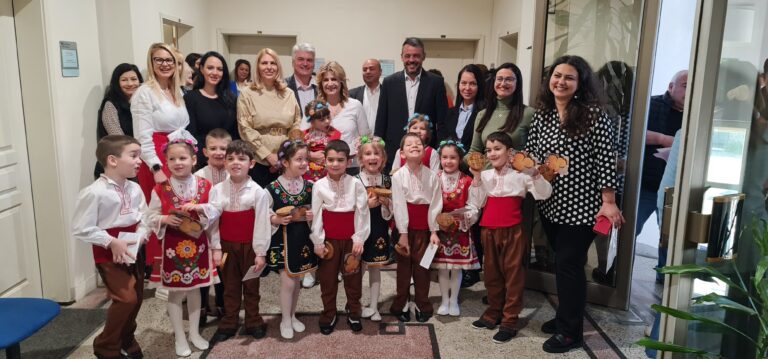 Децата от ДГ „Люляк“ гостуват на кмета Георги Стаменов