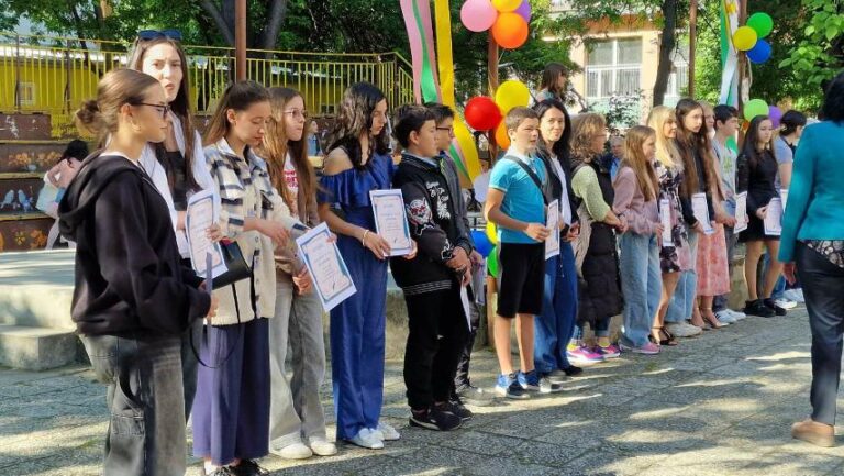 Ден на талантите в СУ „ Паисий Хилендарски“ за световния ден на пчелите